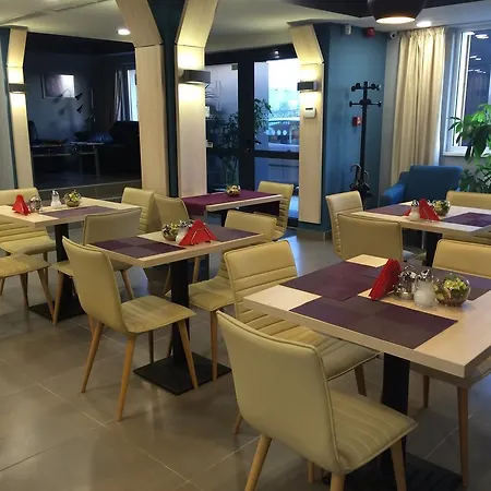 Panorama Business 4*